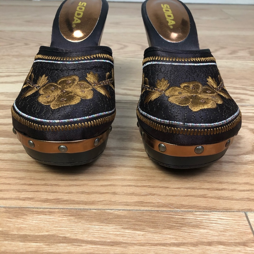 SODA Brown Satin Fabric Mule or Clog with Heel - Picture 4 of 10